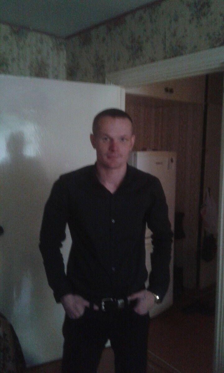  11052054  Roman, 41 ,    