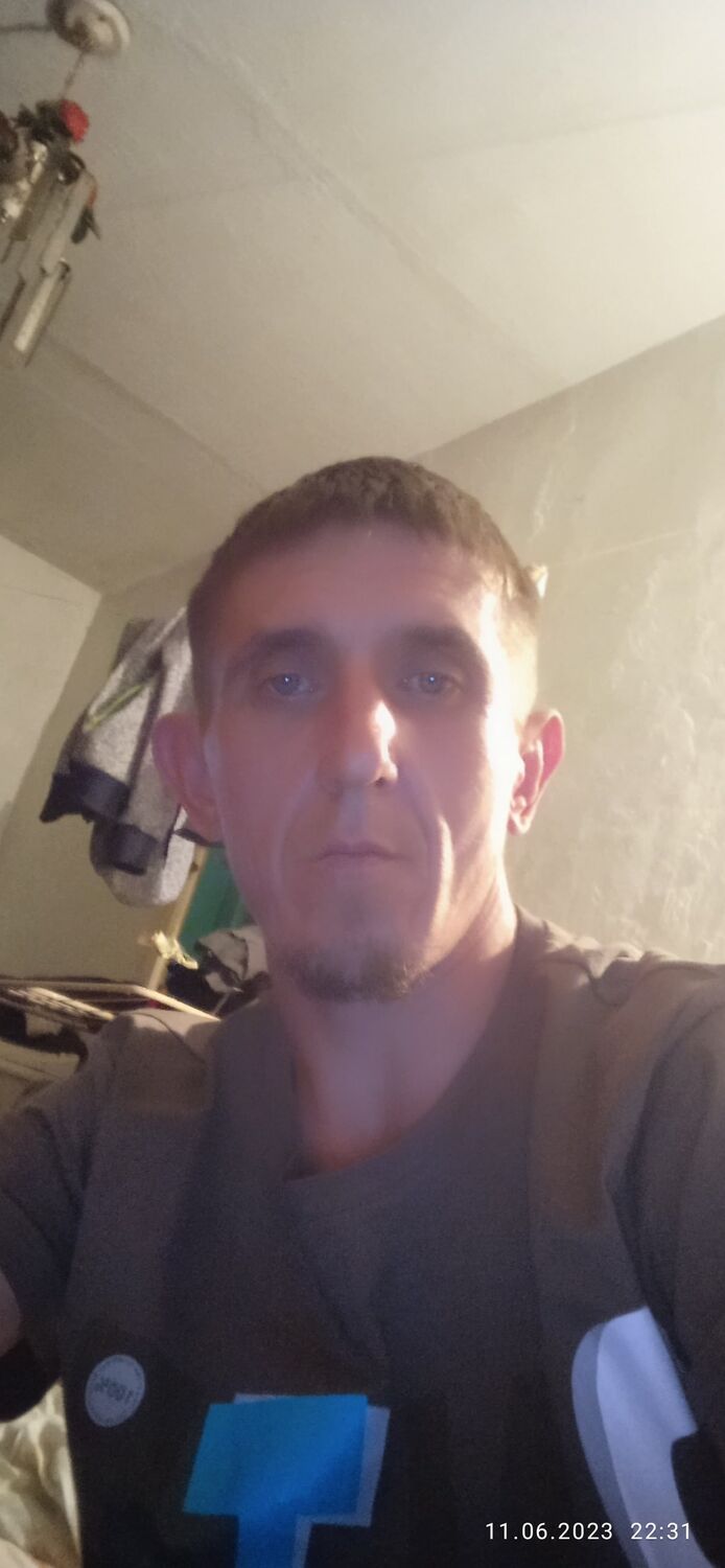  54692214  Evgeny, 42 ,    