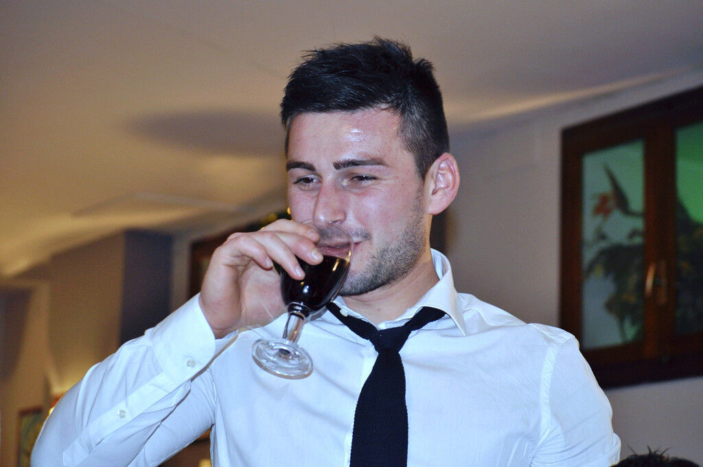  ,   Vasile, 33 ,   ,   , c , 