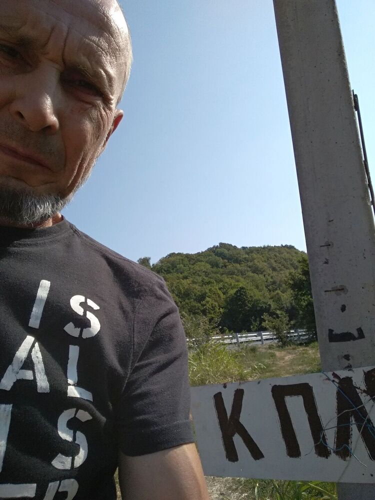  22642494  , 62 ,    