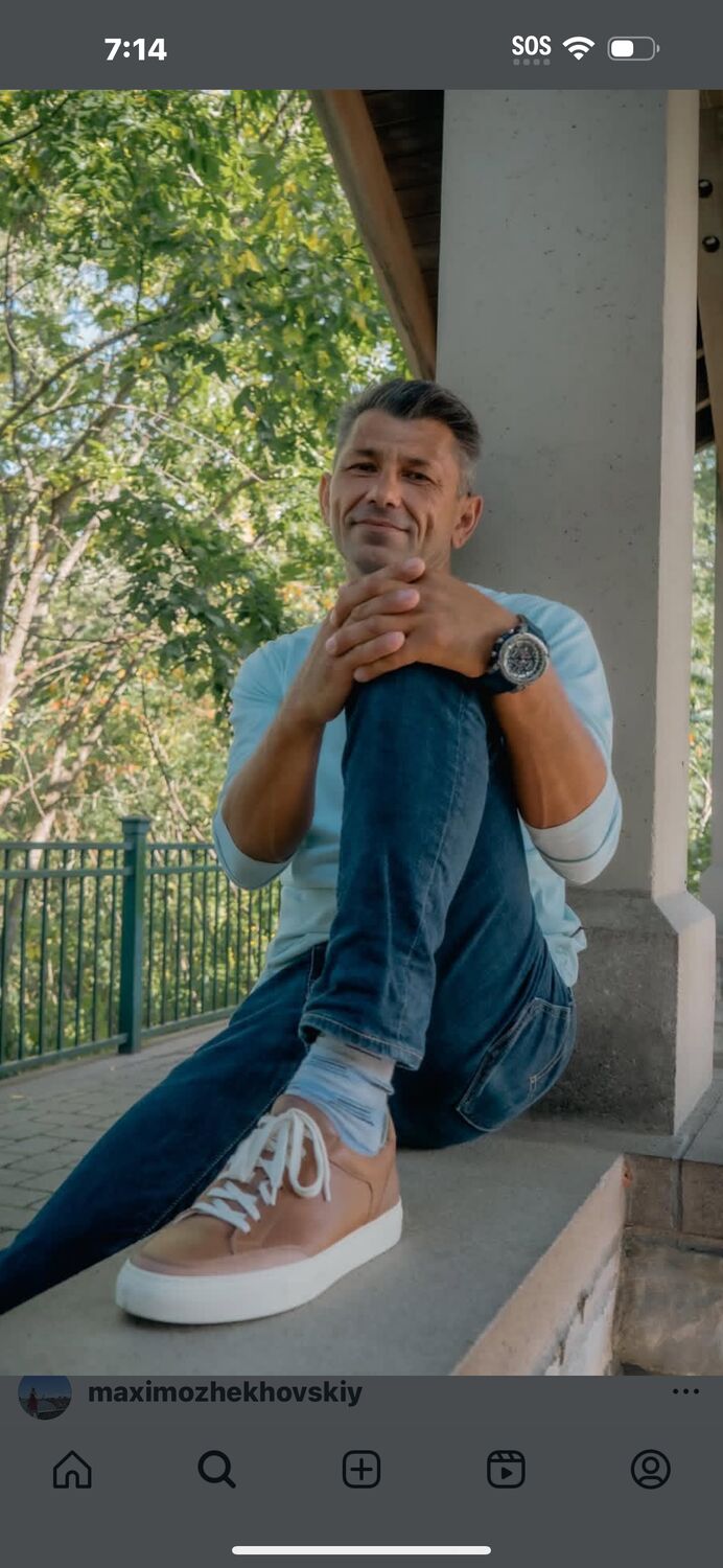  53680574  Maxim, 52 ,    