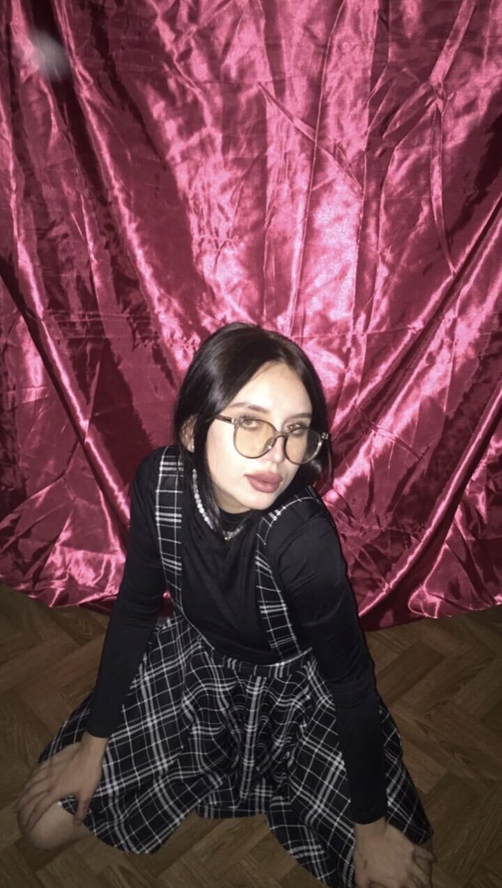  ,   Lika, 24 ,   ,   