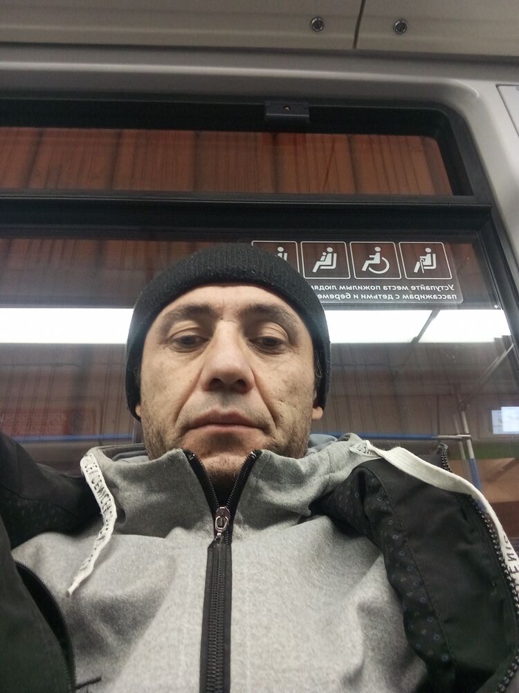  49610674  Sherzod, 47 ,    