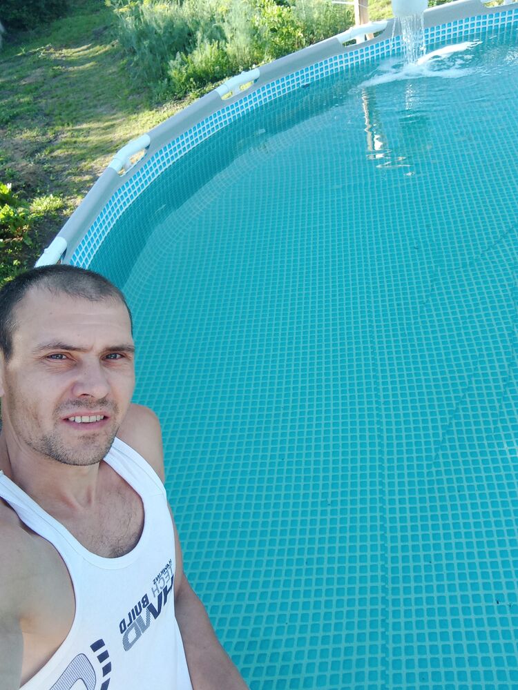  35734594  , 40 ,    