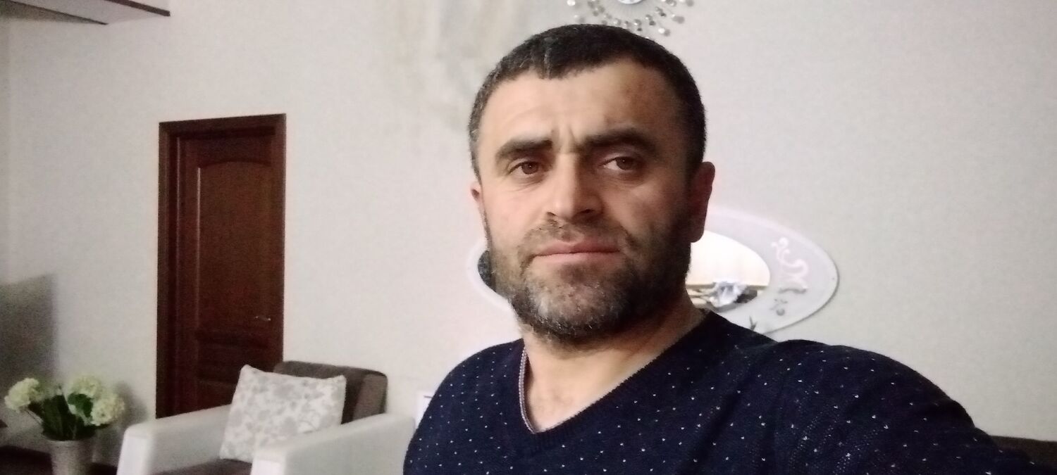  25468724  Ramil, 46 ,    