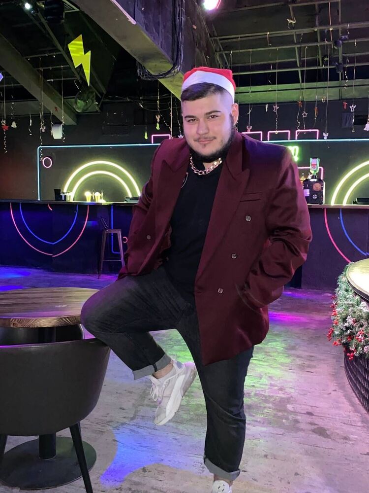  ,   Pavel, 27 ,   ,   