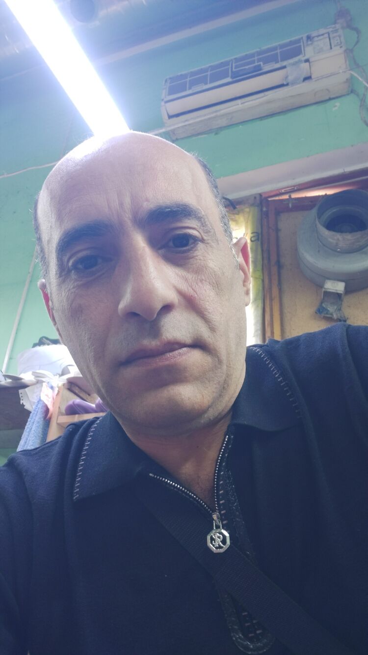  --,   Arman, 46 ,     , c 
