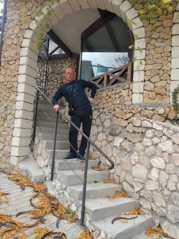  --,   , 43 ,   