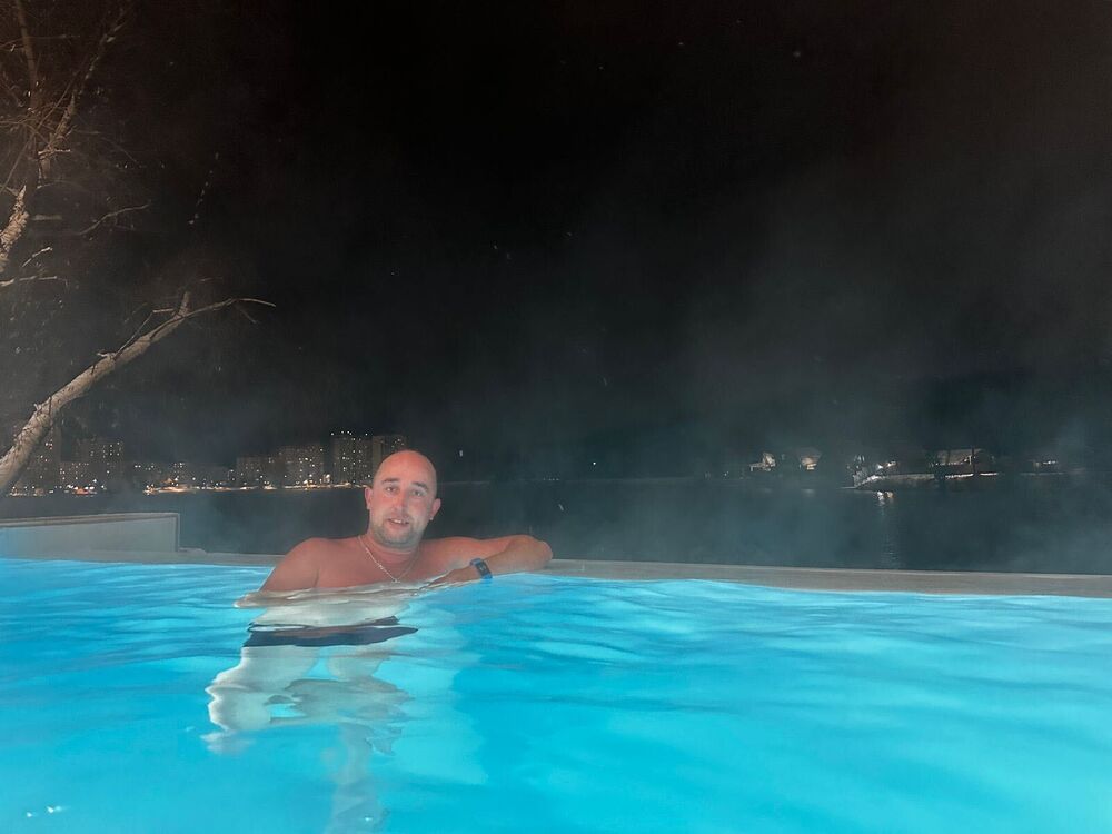  ,   Rustem, 34 ,   ,   , c 