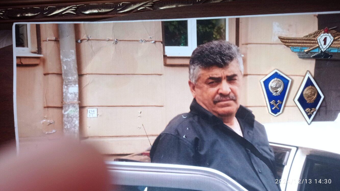  52143914  , 66 ,    -