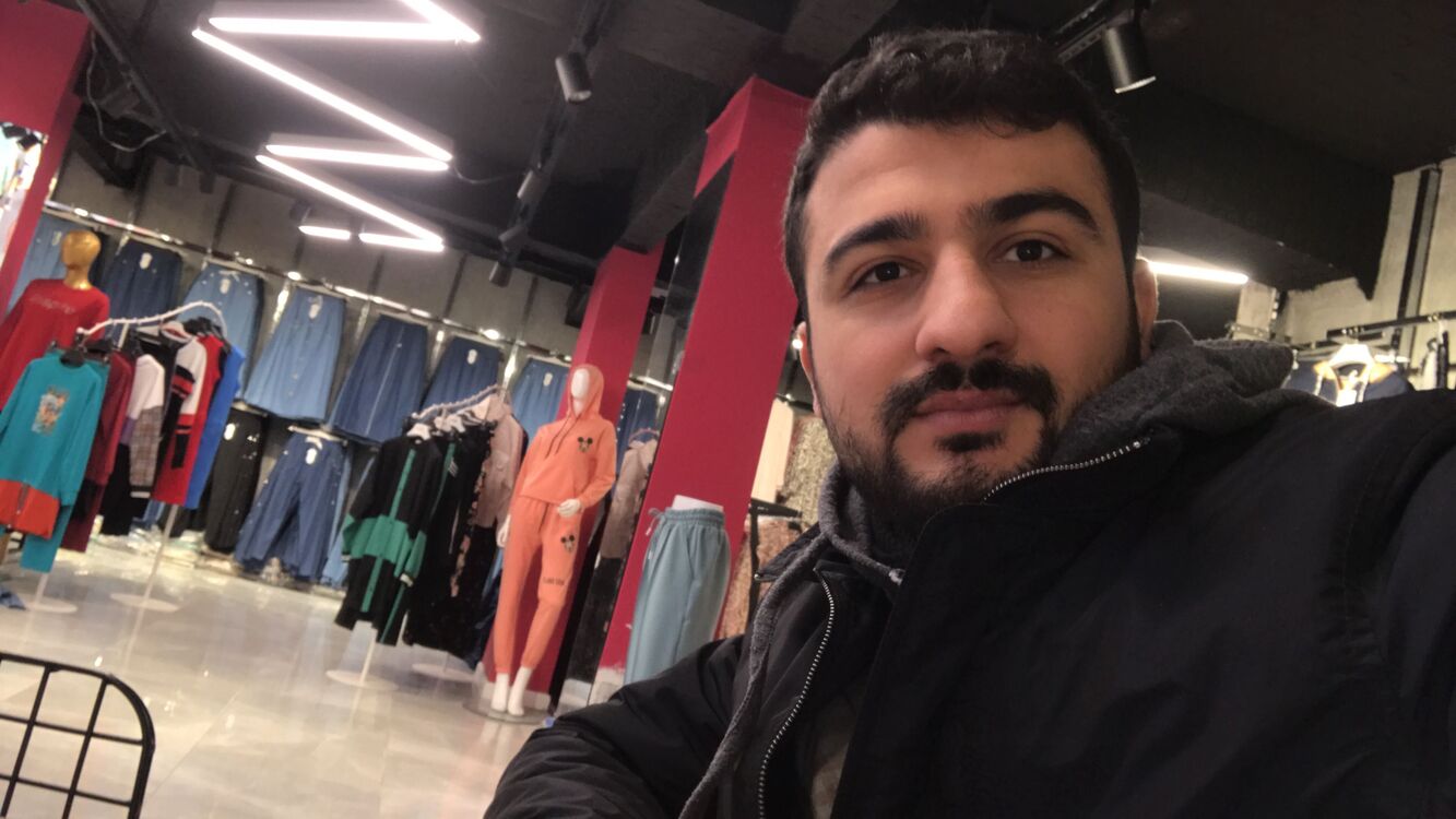  37111254  Murat, 28 ,    