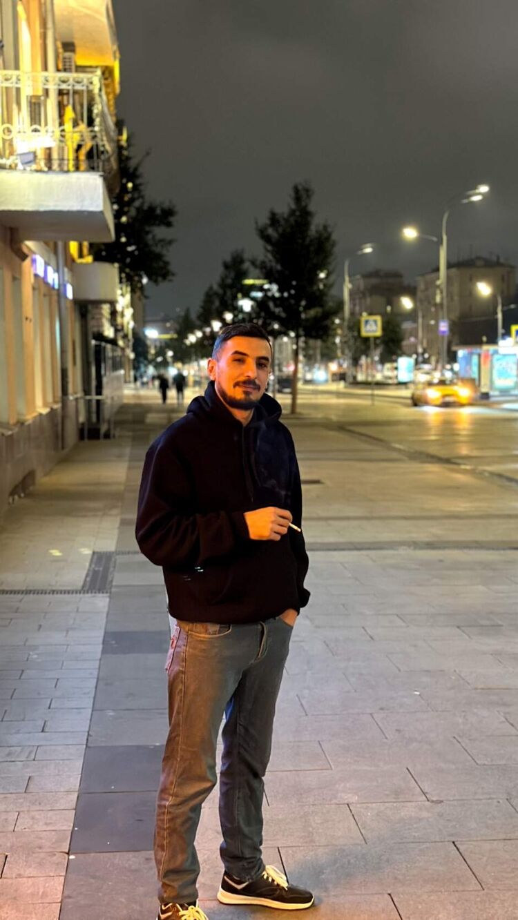  41179894  , 34 ,    