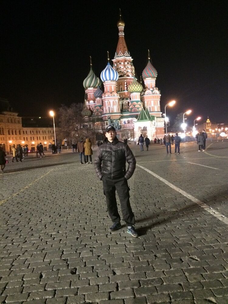 ,   Sergey, 33 ,   , 