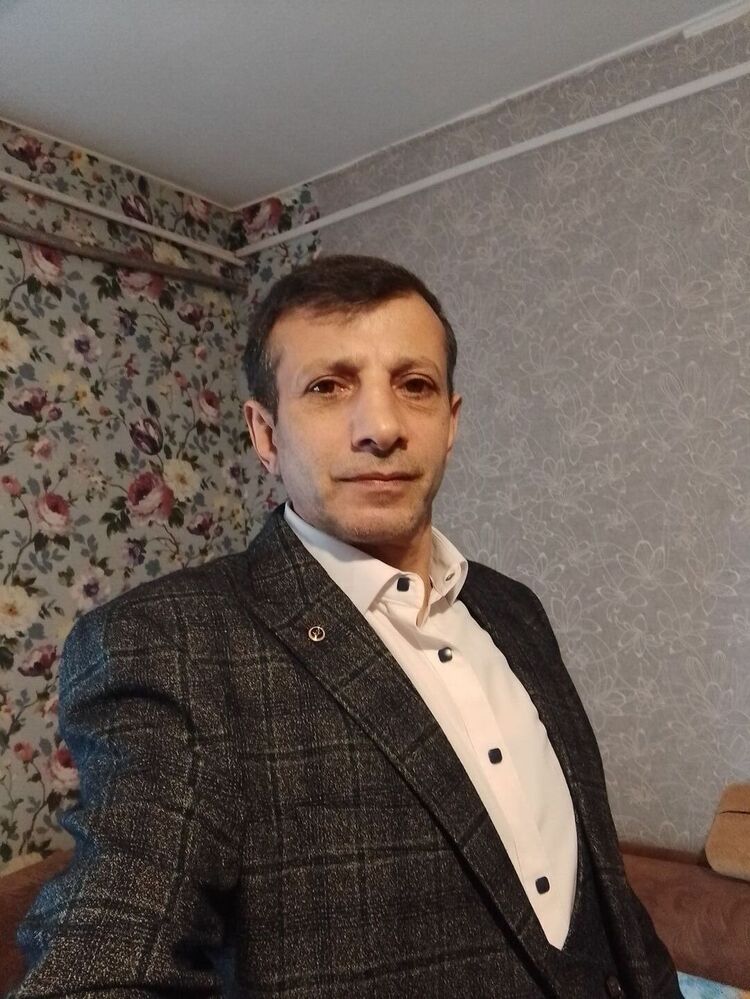  29155134  Iliya, 47 ,    