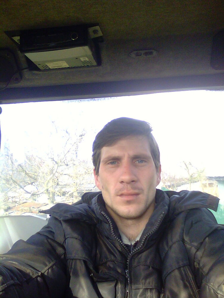  5775214  Denis, 45 ,    