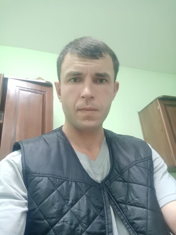  46640674  , 33 ,    