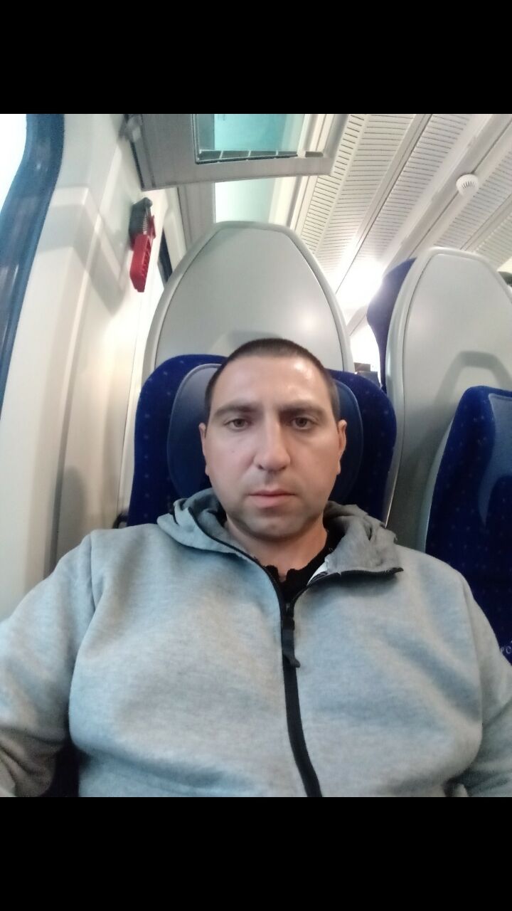  32207984  , 39 ,    