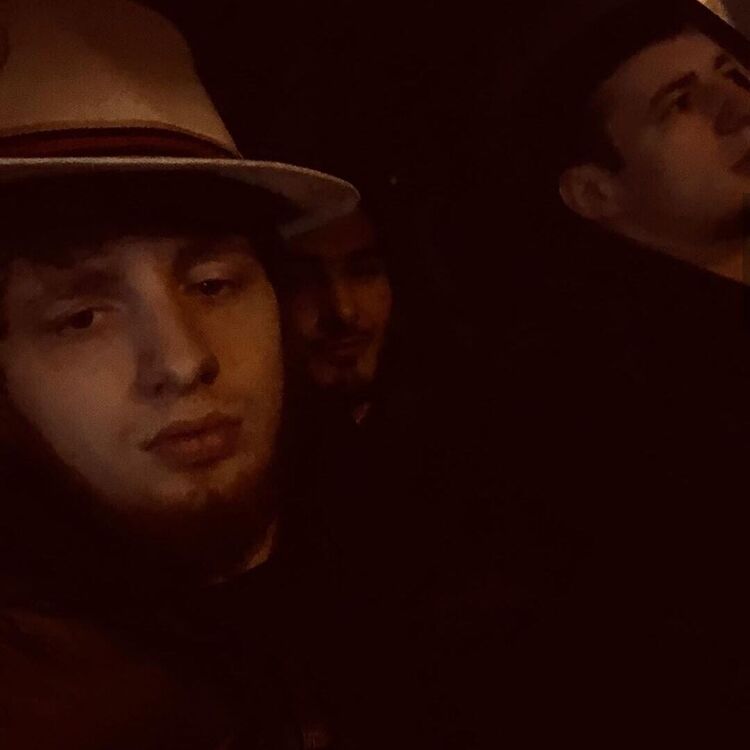  20256794  Said, 32 ,    