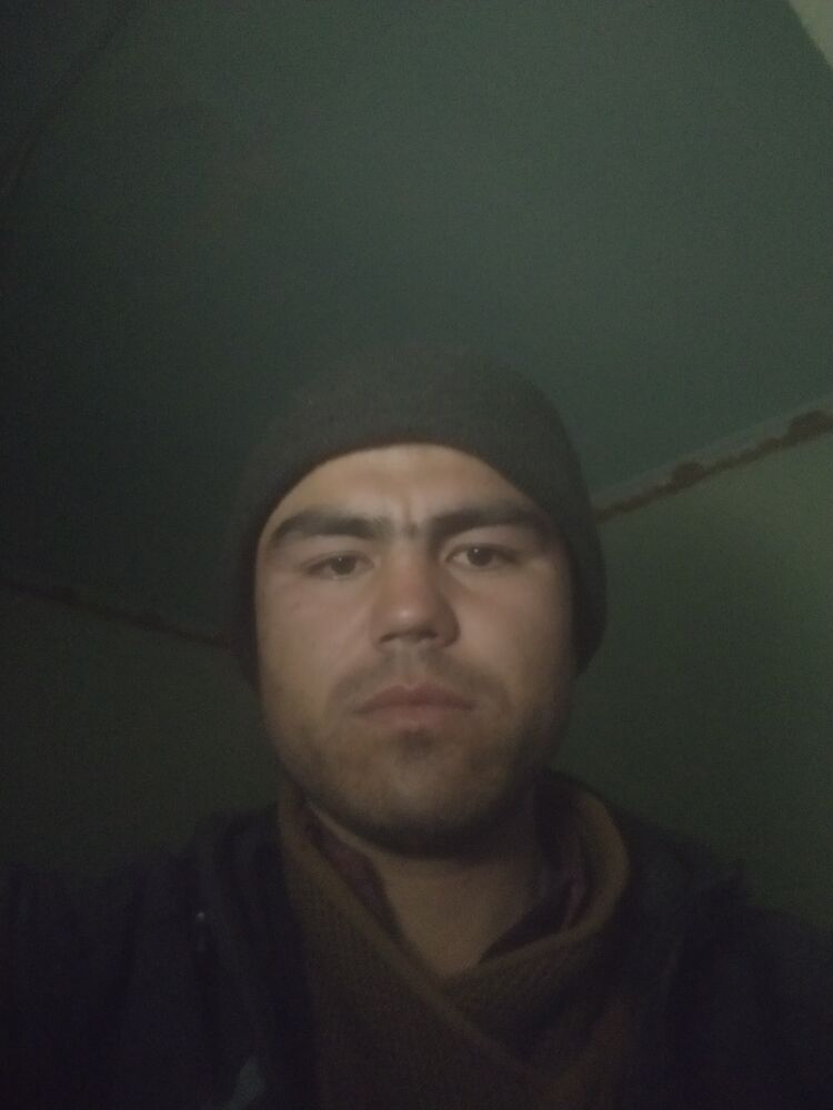  32621524  Behruz, 26 ,    