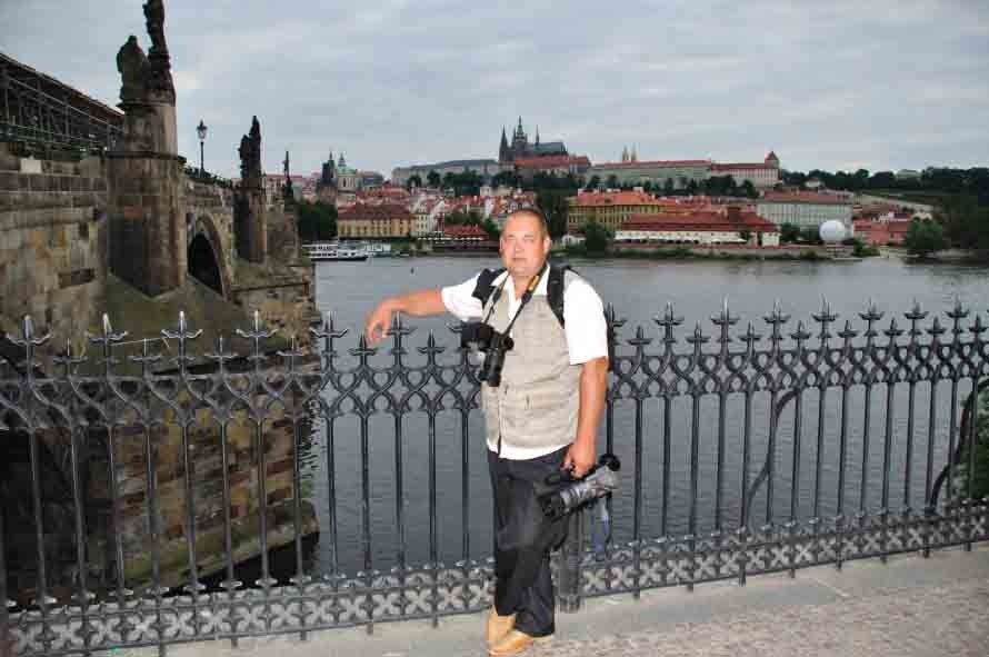  8052554  Andrei, 50 ,    