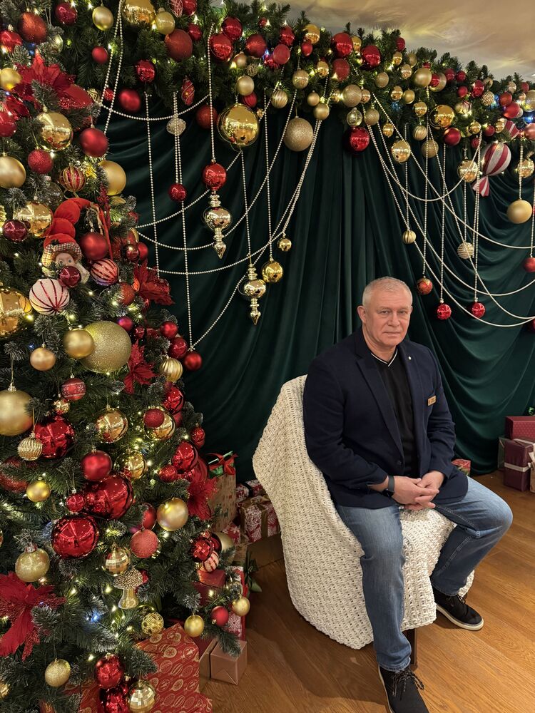  54583934  SERG, 56 ,    