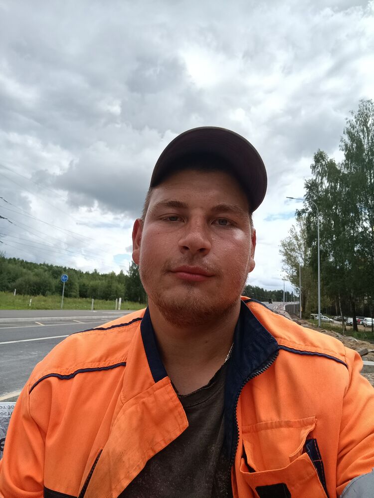  45311624  , 23 ,    