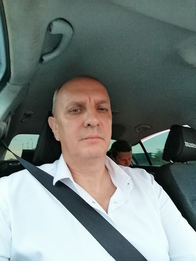  46518064  , 49 ,    