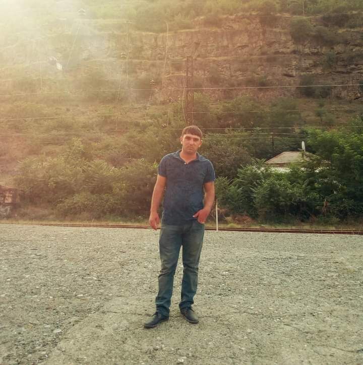  ,   Levon, 30 ,   ,   