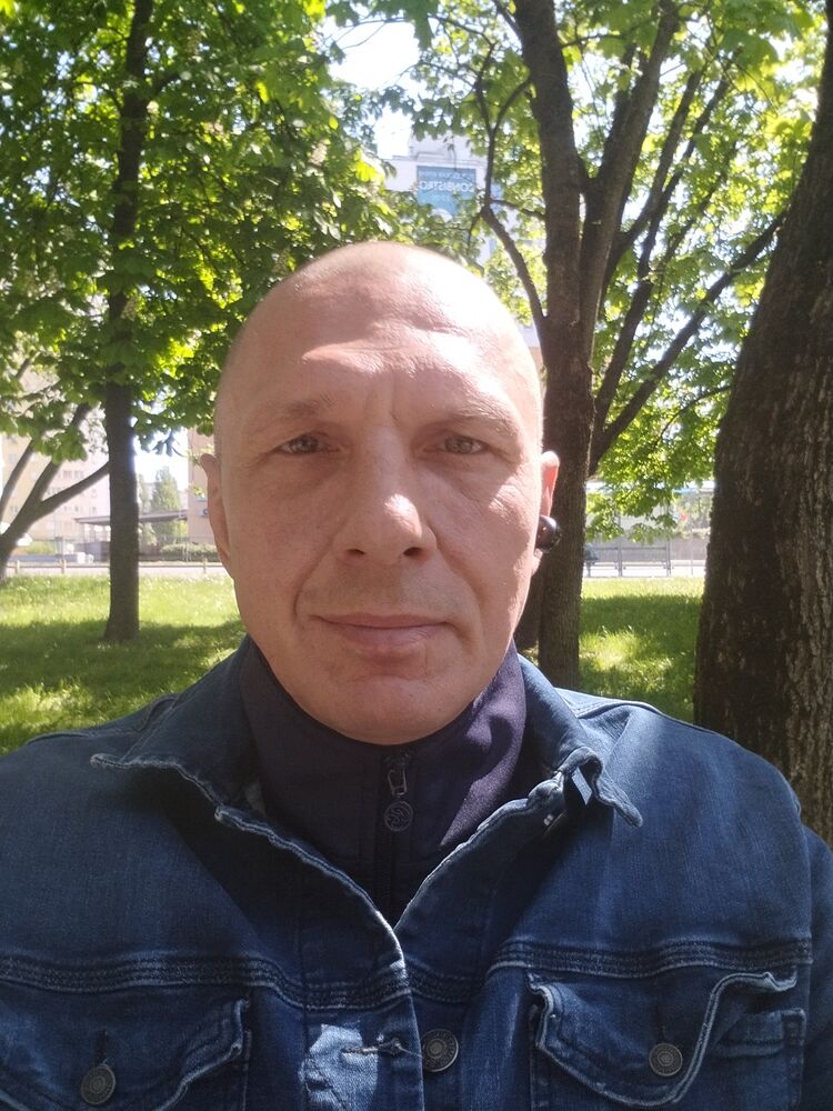  43186774  Oleg, 51 ,    