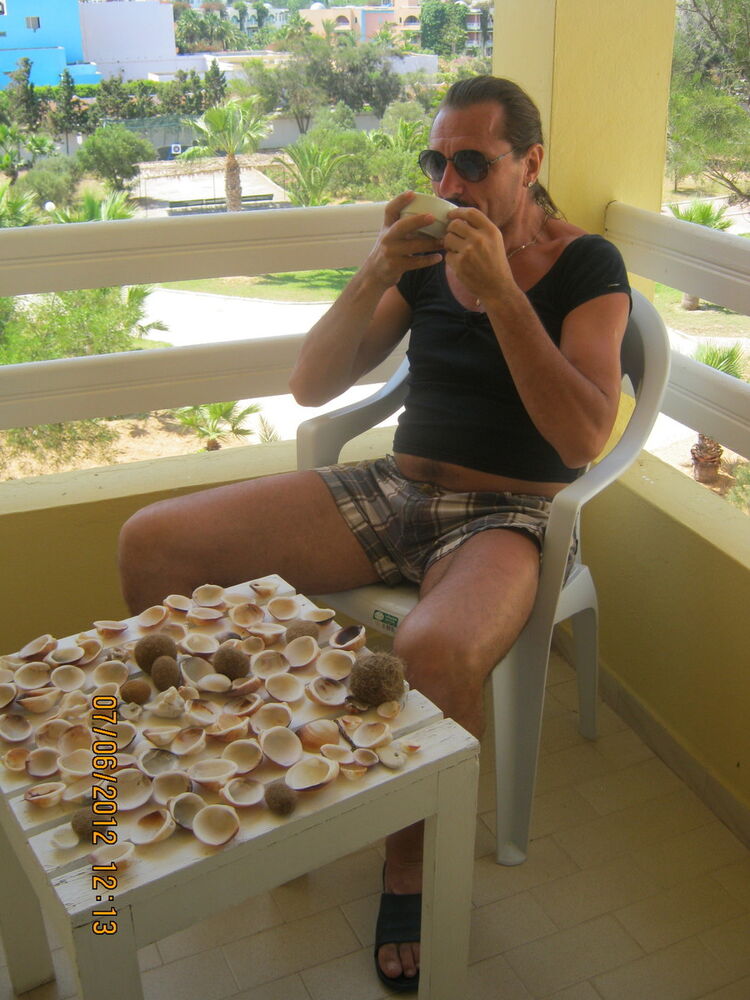  ,   Viktor, 59 ,     , c 