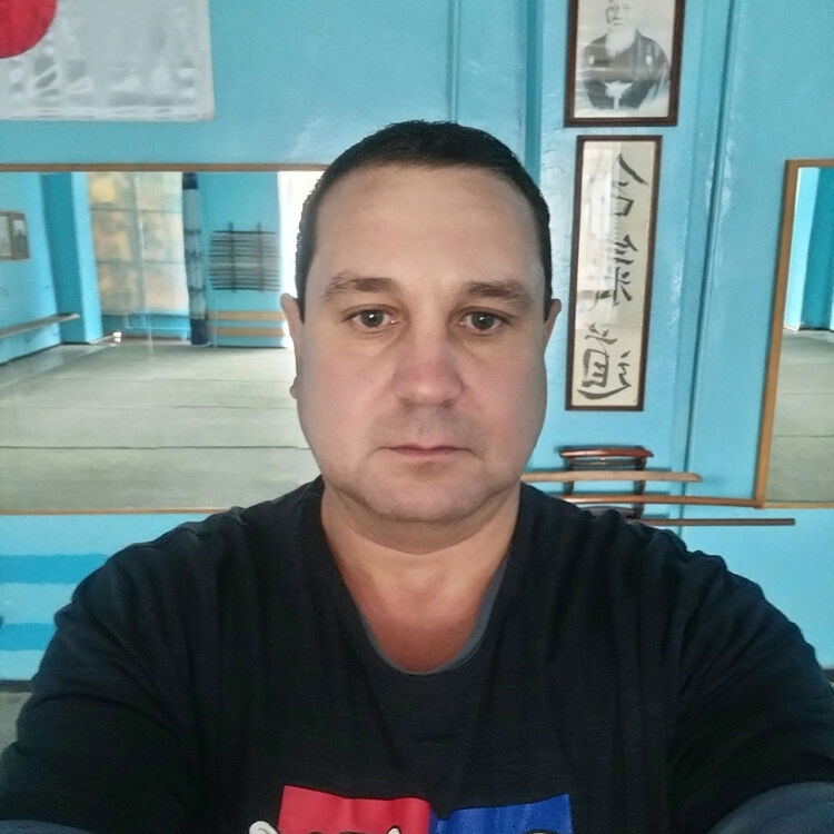  48077934  , 47 ,    