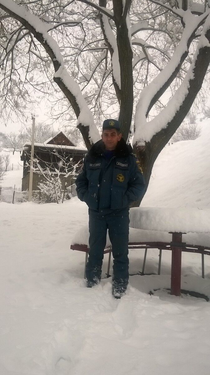  7537664  Arayik, 55 ,    