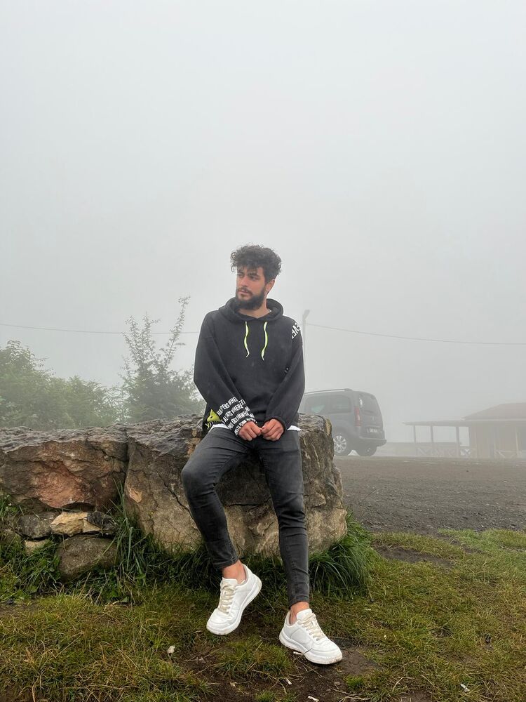  ,   Sercan, 25 ,   ,   