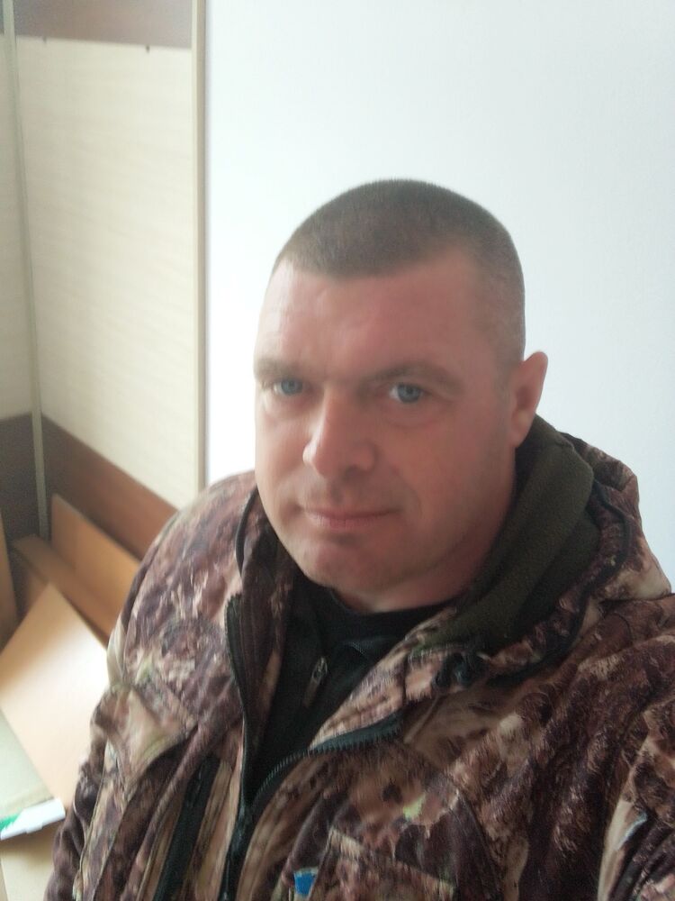  31558394  , 44 ,    