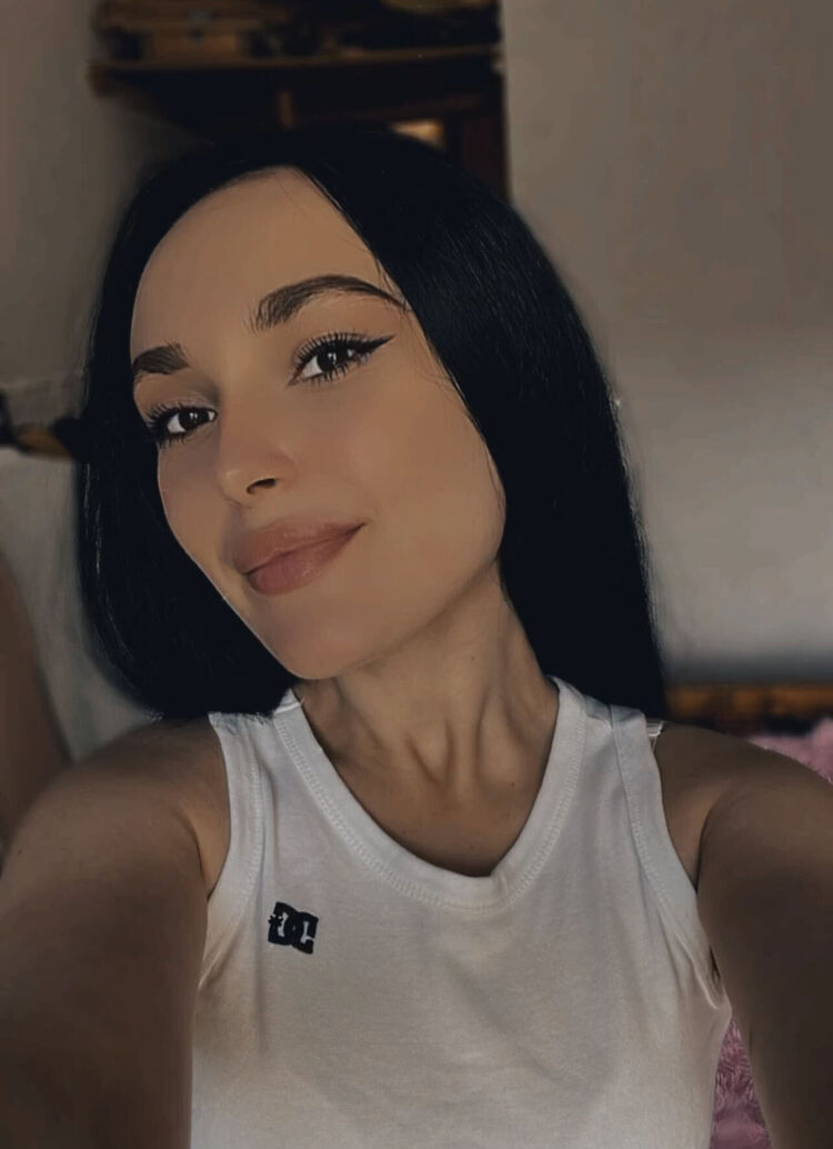  ,   Anastasiia, 25 ,   ,   