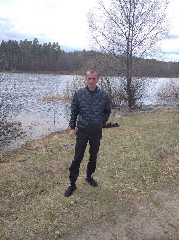  22752354  , 37 ,    