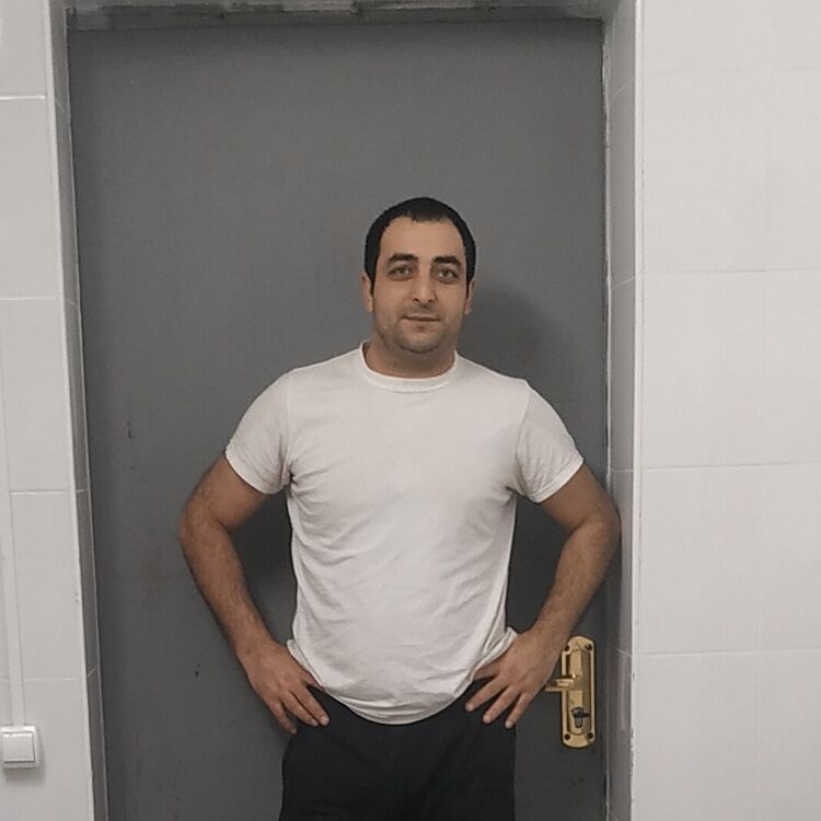  ,   Vusal, 32 ,   ,   