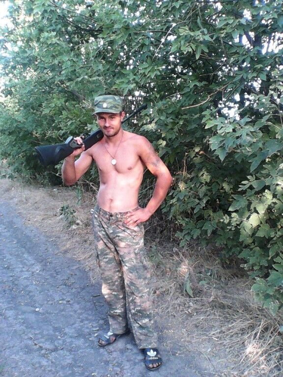  ,   Xyligan, 33 ,  