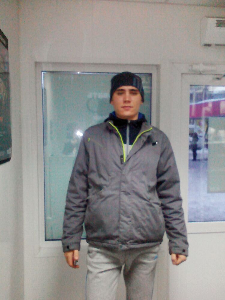  ,   Dima, 33 ,   