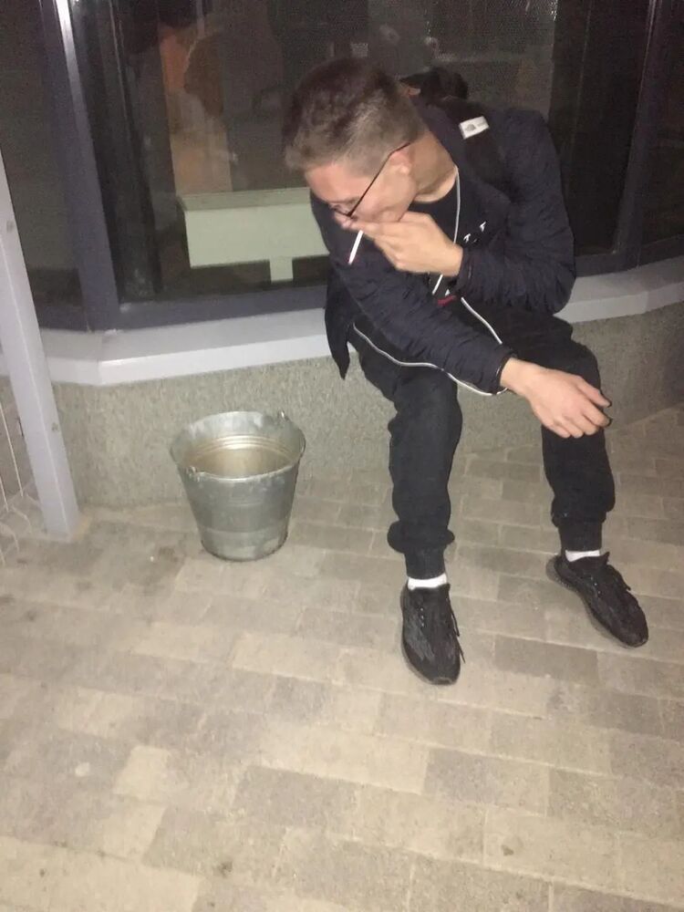  ,   , 24 ,   ,   