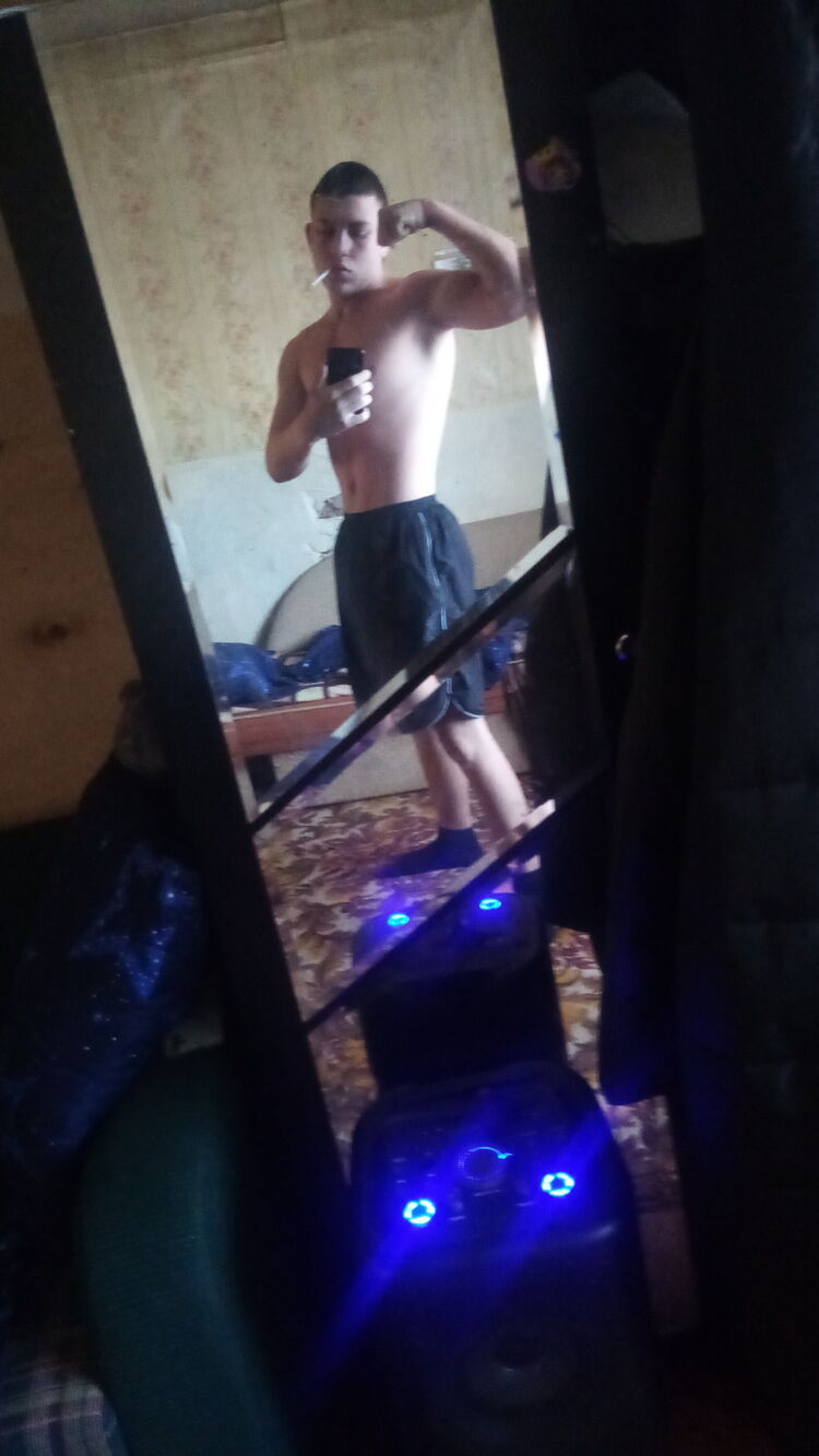  42082504  , 21 ,    