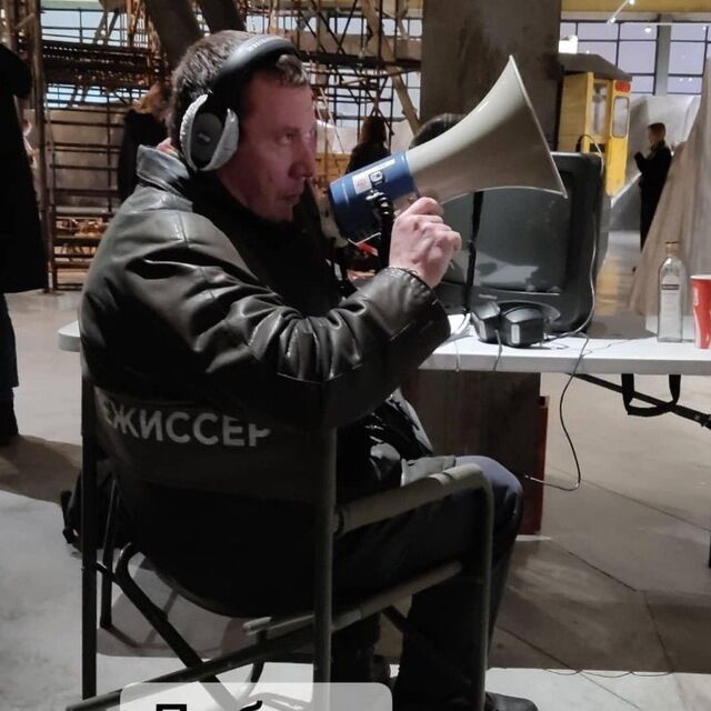  48867614  , 46 ,    
