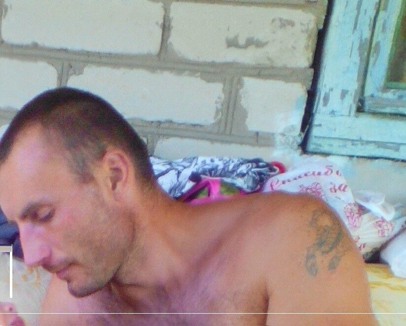 9724554  , 42 ,    