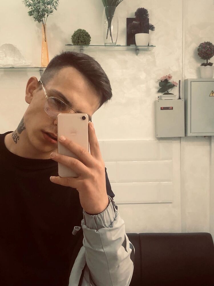  35563854  , 23 ,    