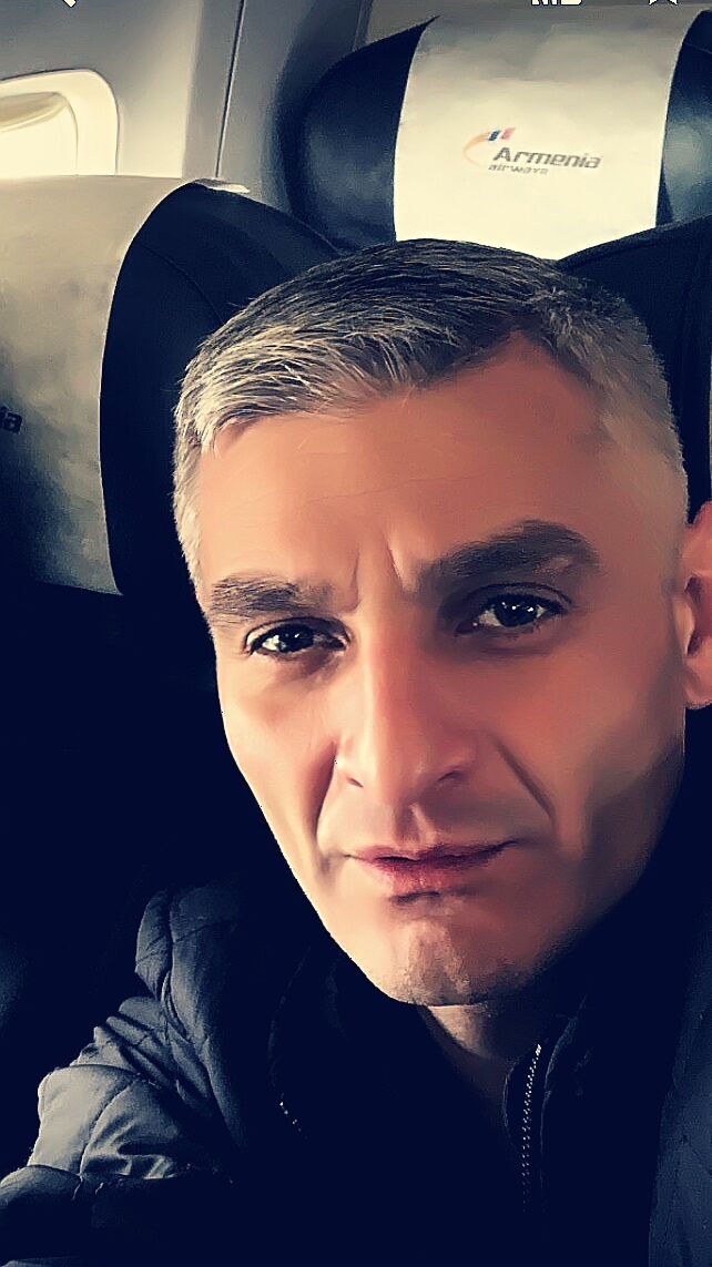  ,   Artyom, 43 ,   ,   