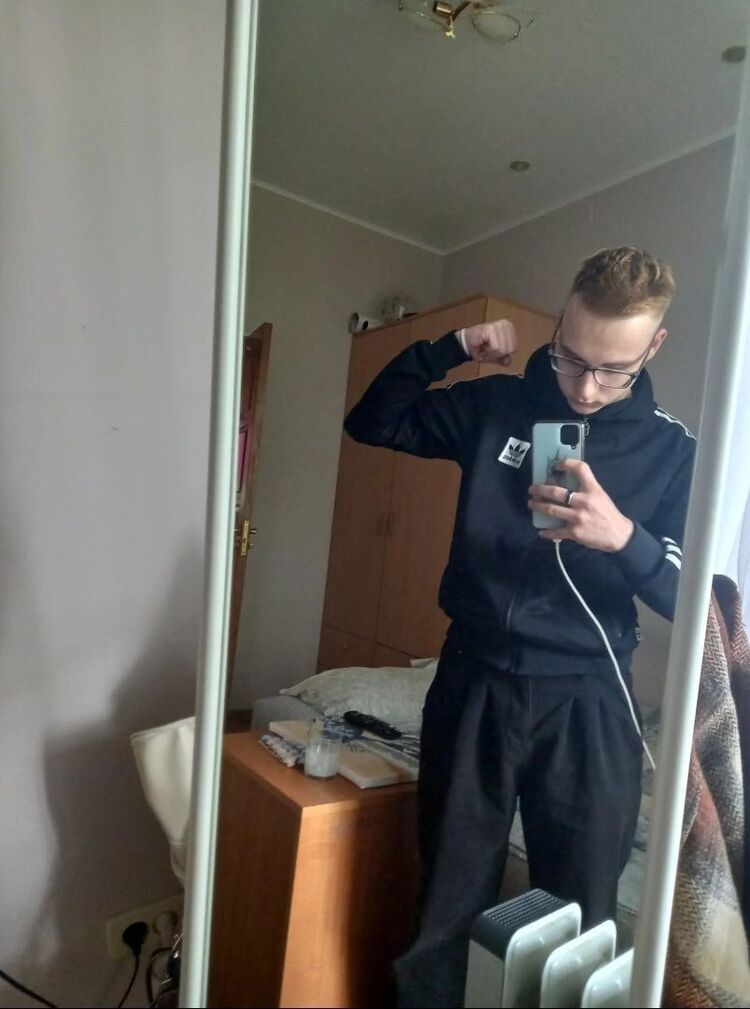  ,   Neymar Herov, 22 ,   ,   , c 