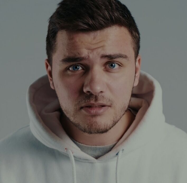  27630024  Vega, 37 ,    