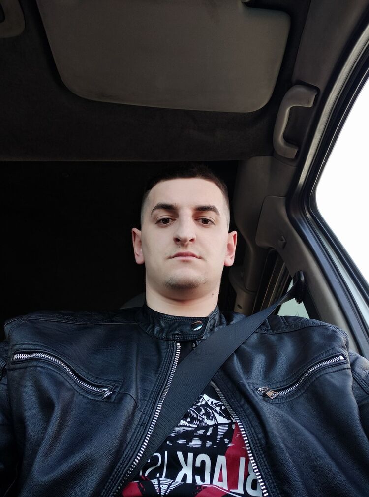  19474524  Vasea, 29 ,    