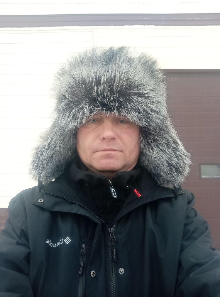  ,   Sergei, 42 ,   ,   