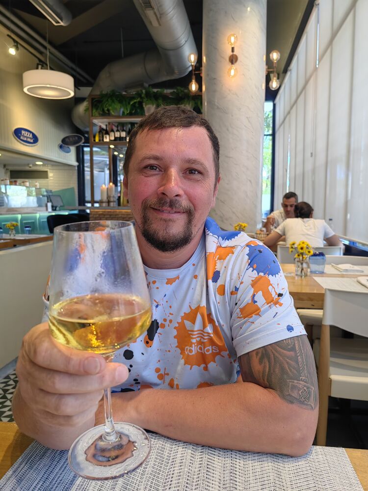 ,   Alex, 33 ,   ,   